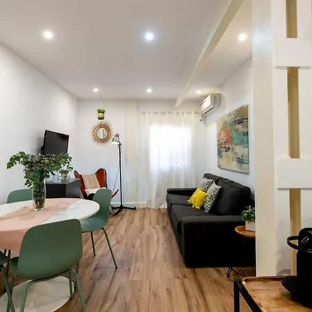 Apartment Golondrinas 3 Y 2 Banos En Triana Seville